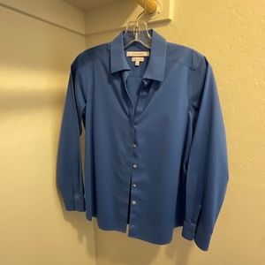 NEW. Foxcroft Wrinkle Free Shaped Blouse 6P